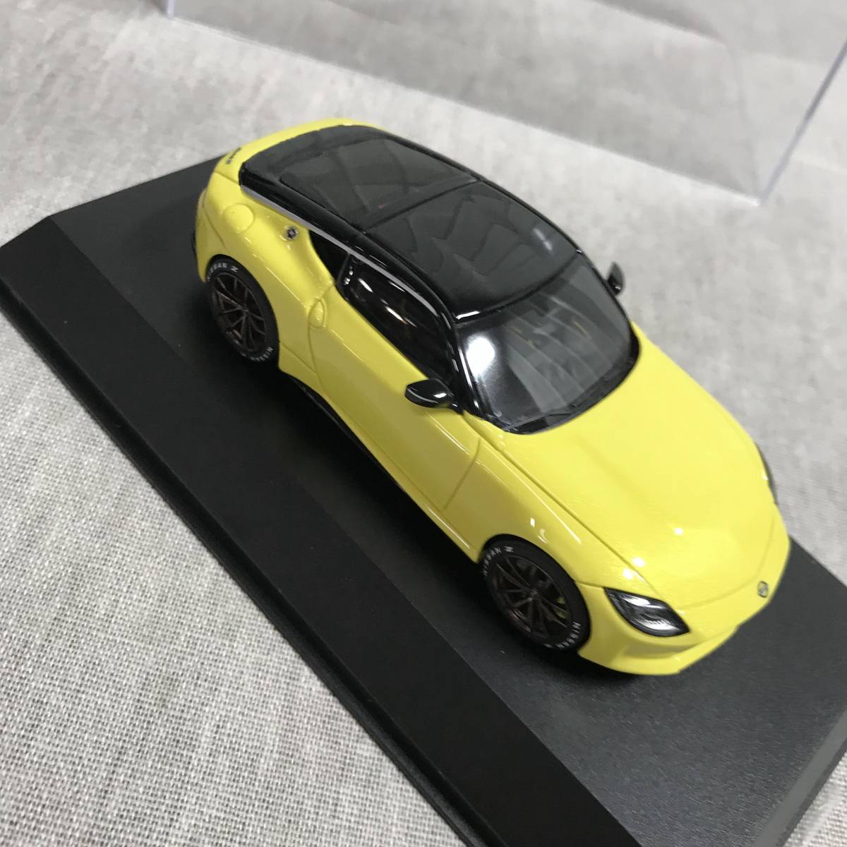 京商オリジナル 1/43 ニッサン フェアレディZ プロトタイプ イエロー 