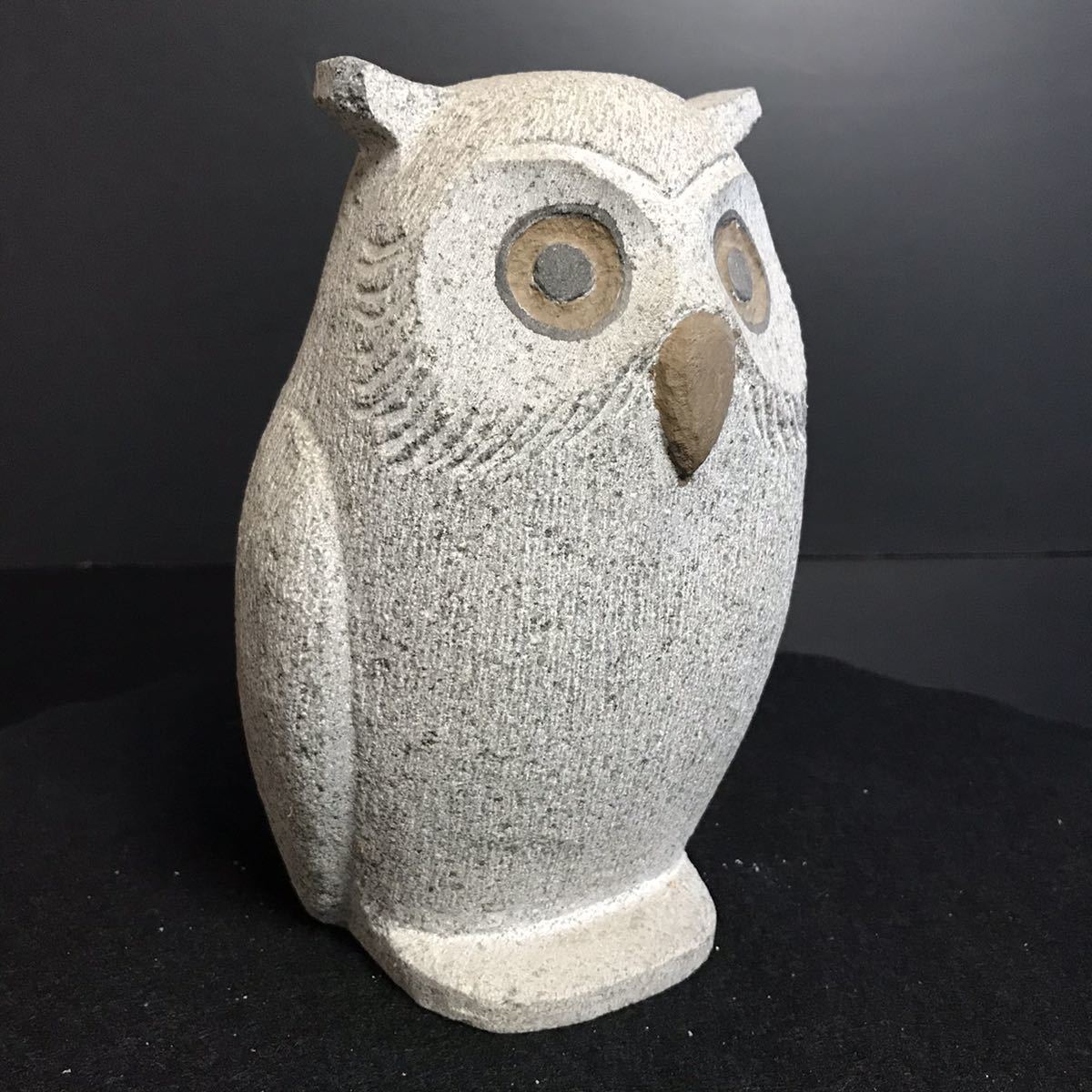 BY489] 御影石 フクロウ 約4.1kg ふくろう 梟 石彫刻 置物 縁起物(彫刻 