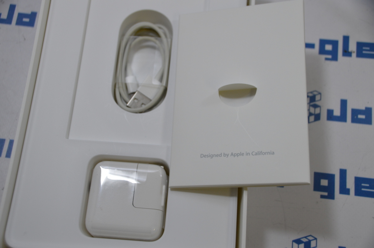 フリーです ヤフオク Apple Ipad Mini3 Mgj22j A 7 9型 128gb Simフリー クライト