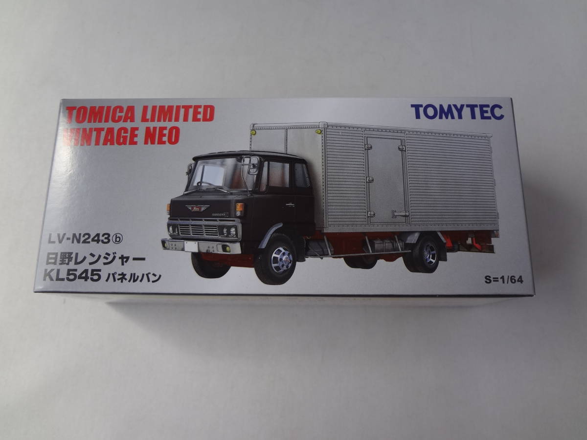 トミカリミテッドヴィンテージ ニッサン セドリック4ドア ハードトップ