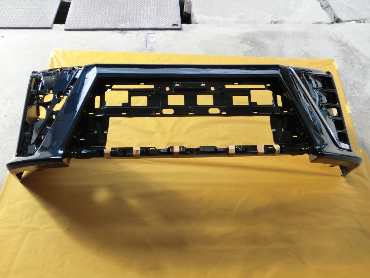 ヴォクシー　ZRR80W　フロントバンパー　カラー221