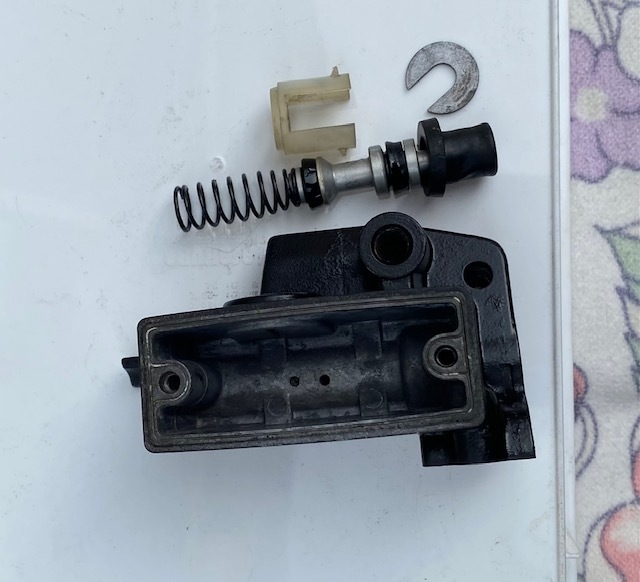 z400fx マスターシリンダー 5/8 ダブルディスク用 5⁄8 分解洗浄品