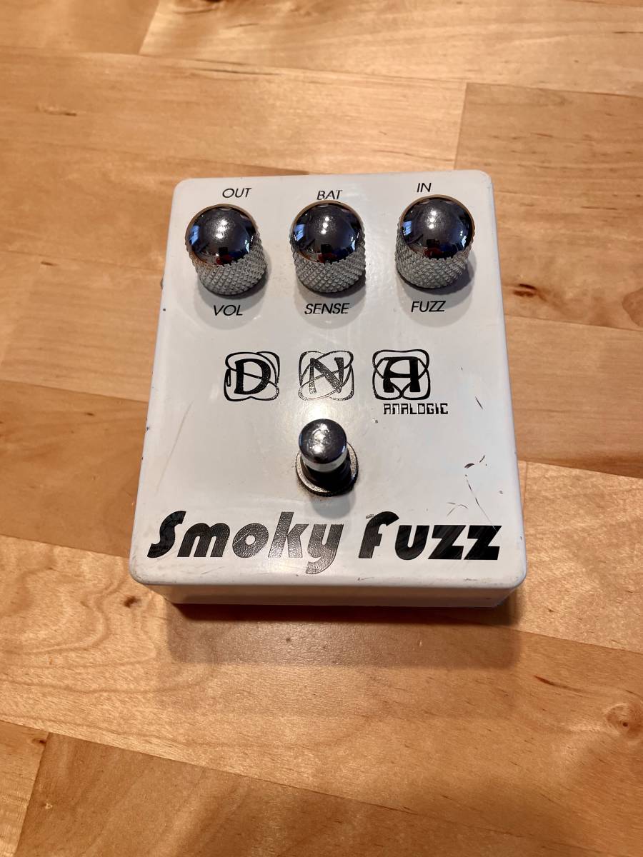 DNA smoky fuzz DNA(ディーエヌエー) / SF-1 Smoky Fuzz SF-1 Smoky