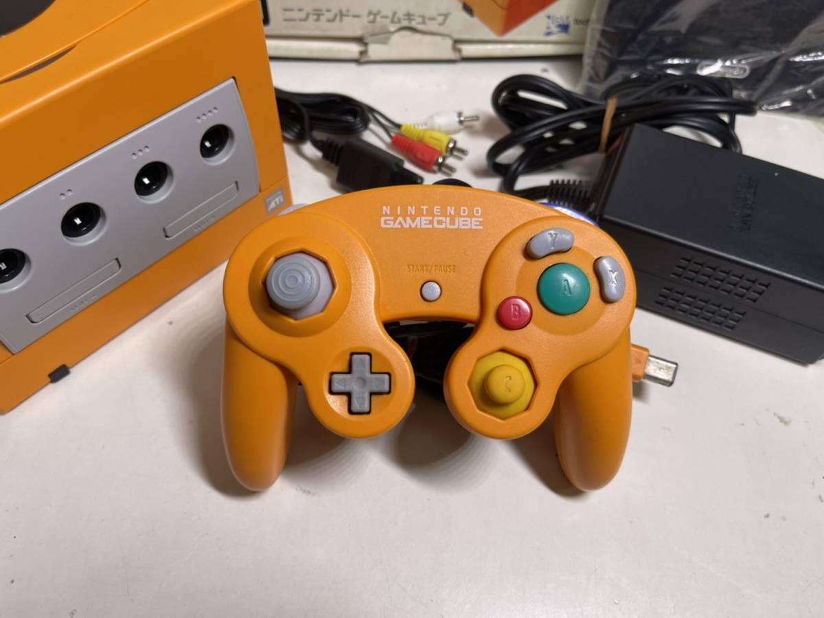オレンジ ゲームキューブ 本体 コントローラー3つ（ゲームキューブ 