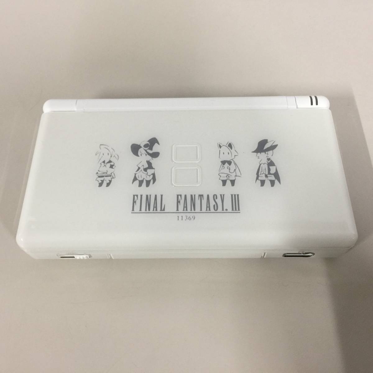 ○DS Lite ファイナルファンタジーⅢ FF3 クリスタルエディション 本体
