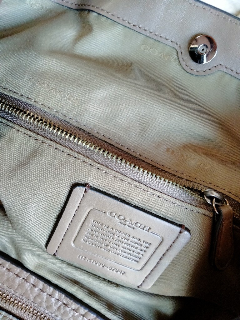 未使用品【COACH NEWYORK コーチ】型番57647 センスが光るカラー 御洒落なトープ/グレイッシュブラウン バッファローレザー×スエード コーチ COACH 0 ワンショルダーバッグ ミックスドレザー コーチ(COACH)|2WAYショルダーバッグ|ハードオフ公式通販オフ
