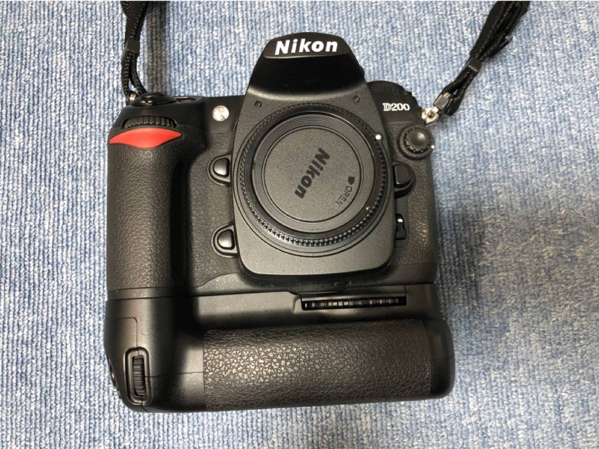 品質保証，豊富な ニコン NIKON D200 MB-D200付シャッター回数455回 中古 極上美品