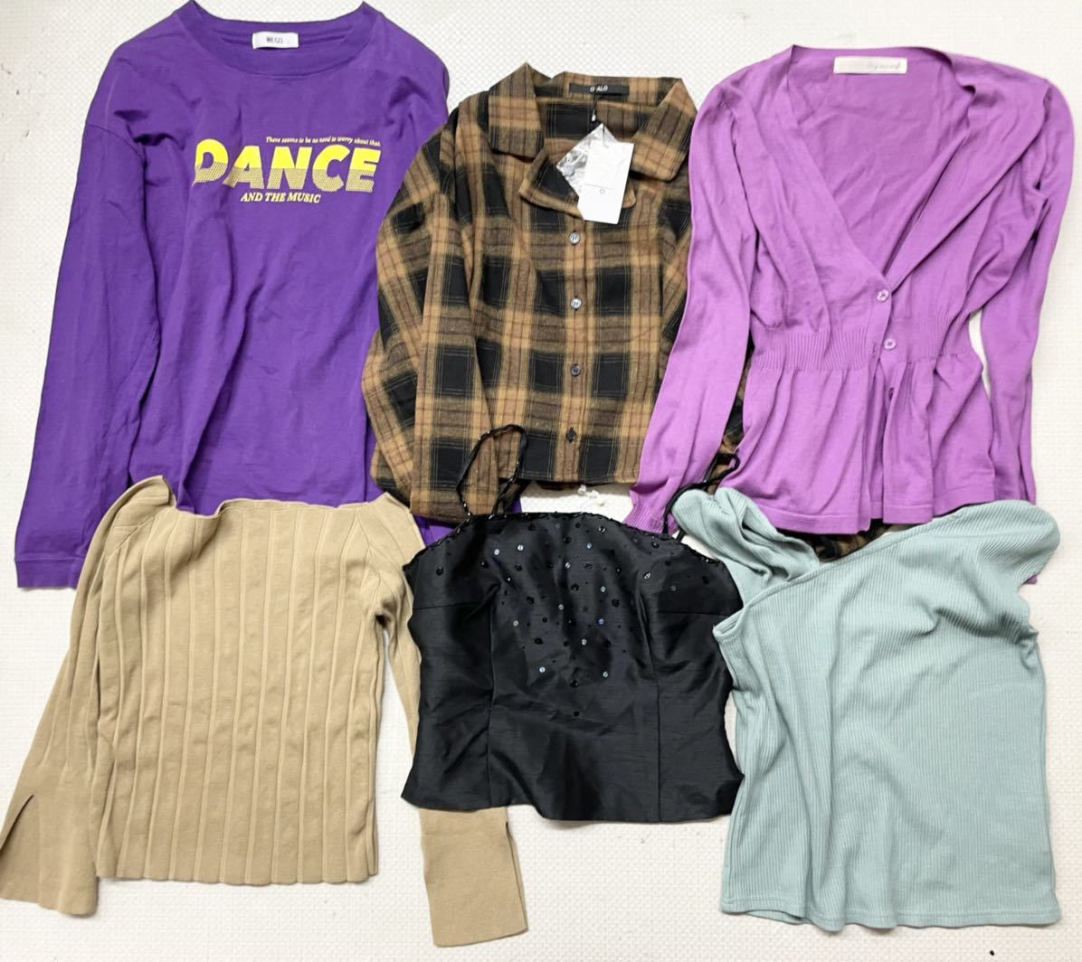 31)【1スタ】福袋*渋谷109*ギャル系ブランド*大量40点セット*まとめ売り*大人カジュアル*WEGO マジェスティックレゴン GRL  WC(レディースファッション)｜売買されたオークション情報、Yahoo!オークション(旧ヤフオク!) の商品情報をアーカイブ公開 -  オークファン（aucfan ...