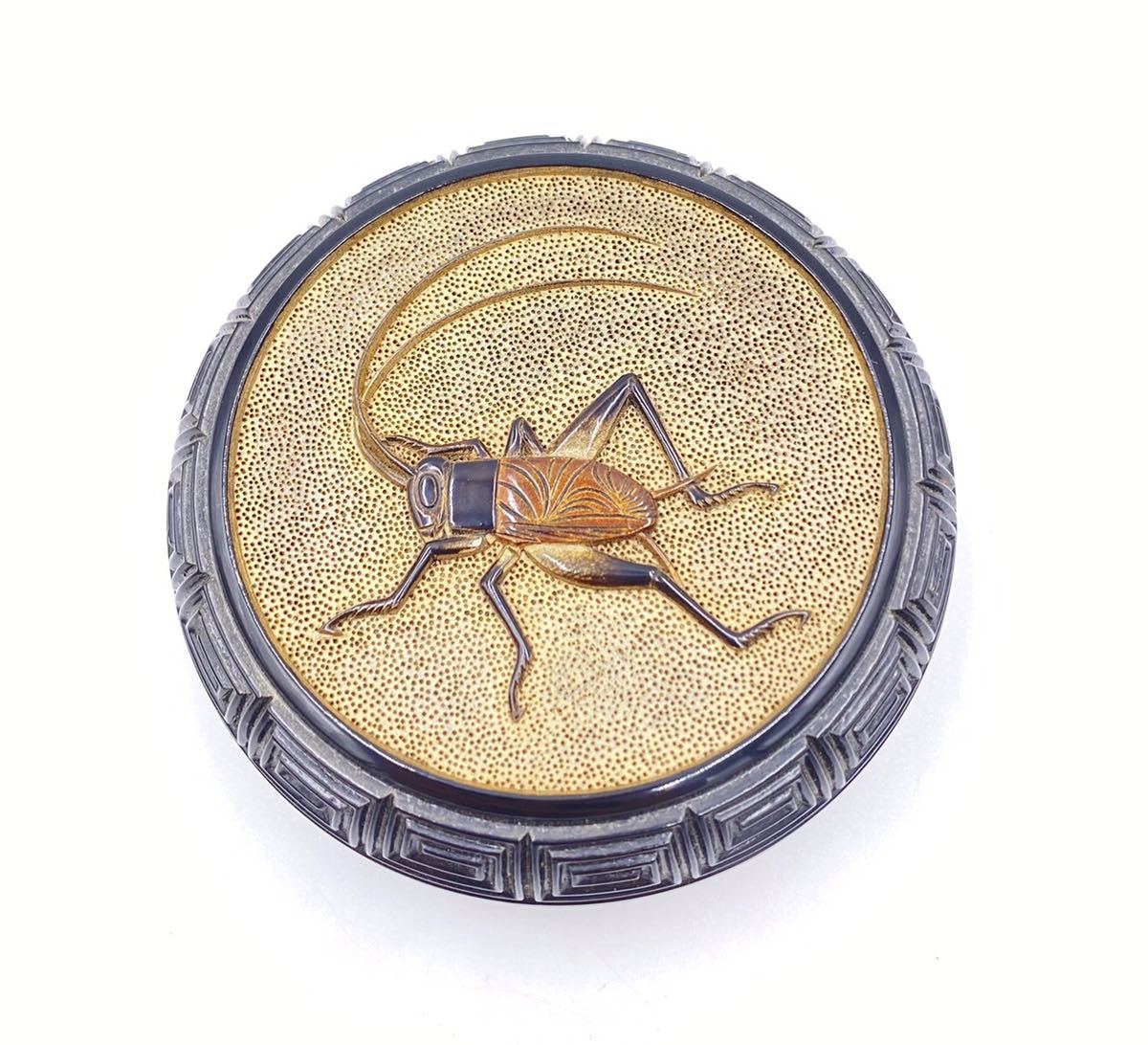 33 1円 篠原如雪 こうろぎ 香合 蟋蟀 コオロギ 秋虫 茶道具 漆工芸 共箱 香合 売買されたオークション情報 Yahooの商品情報をアーカイブ公開 オークファン Aucfan Com