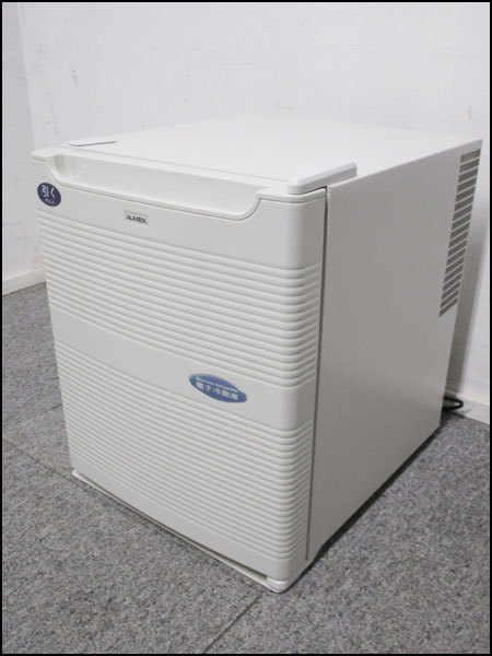 ■得々■ALMEX/アルメックス/ペルチェ式冷蔵庫/小型冷蔵庫/静音/22L/1ドア/ADC-253N/右開き/5