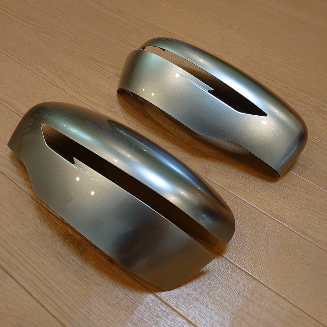 セレナ C27 後期 AUTECH Sports Spec 純正 ドアミラーカバー メタル調フィニッシュ AUTECHシルバー 左右セット 新品同様 AUTECH | セレナ