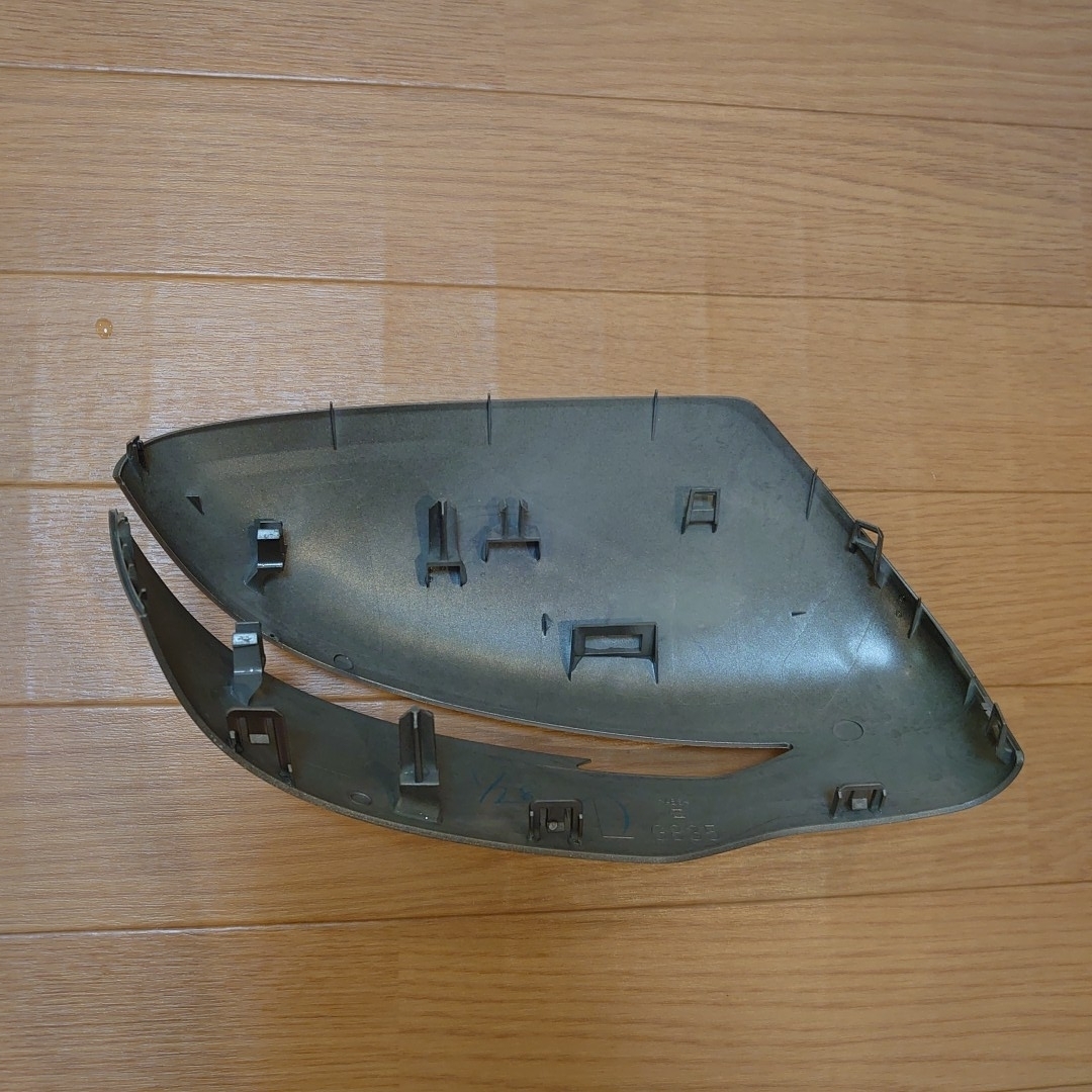 セレナ C27 後期 AUTECH Sports Spec 純正 ドアミラーカバー メタル調フィニッシュ AUTECHシルバー 左右セット 新品同様 AUTECH | セレナ
