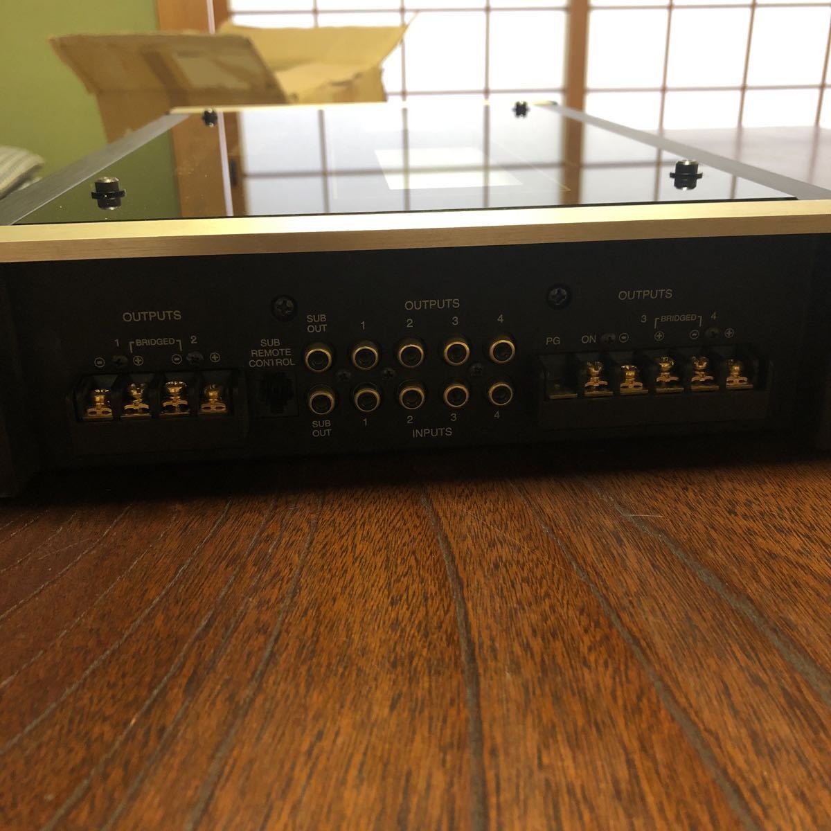 美品 マッキントッシュ MCC404M 4chアンプ - 憧れのマッキントッシュ 