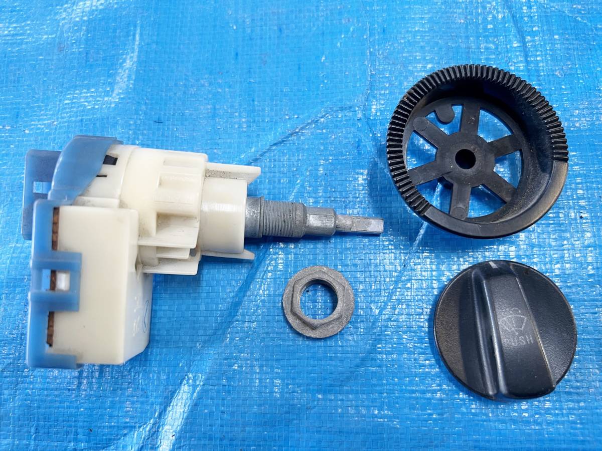 HOT，大得価 AE86前期/後期 ワイパースイッチ レビン/トレノ 品⑮(トヨタ用)｜売買されたオークション情報、yahooの商品情報をアーカイブ公開 - オークファン トヨタ用