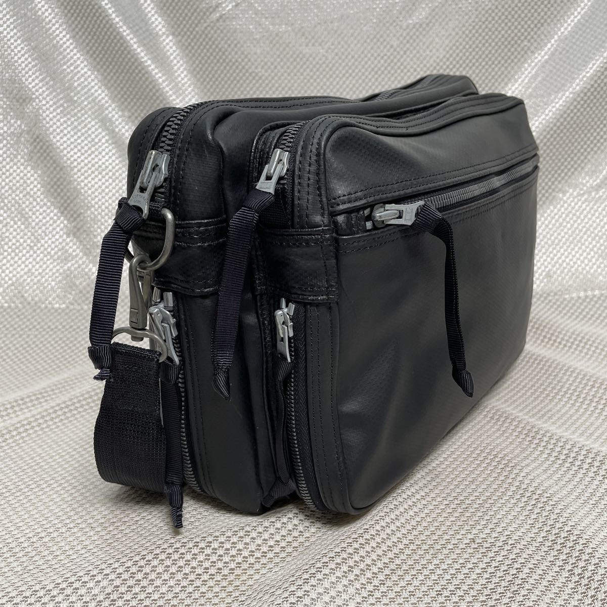美品】吉田カバン LUGGAGE LABEL NEW LINER☆ラゲッジレーベル ニュー 