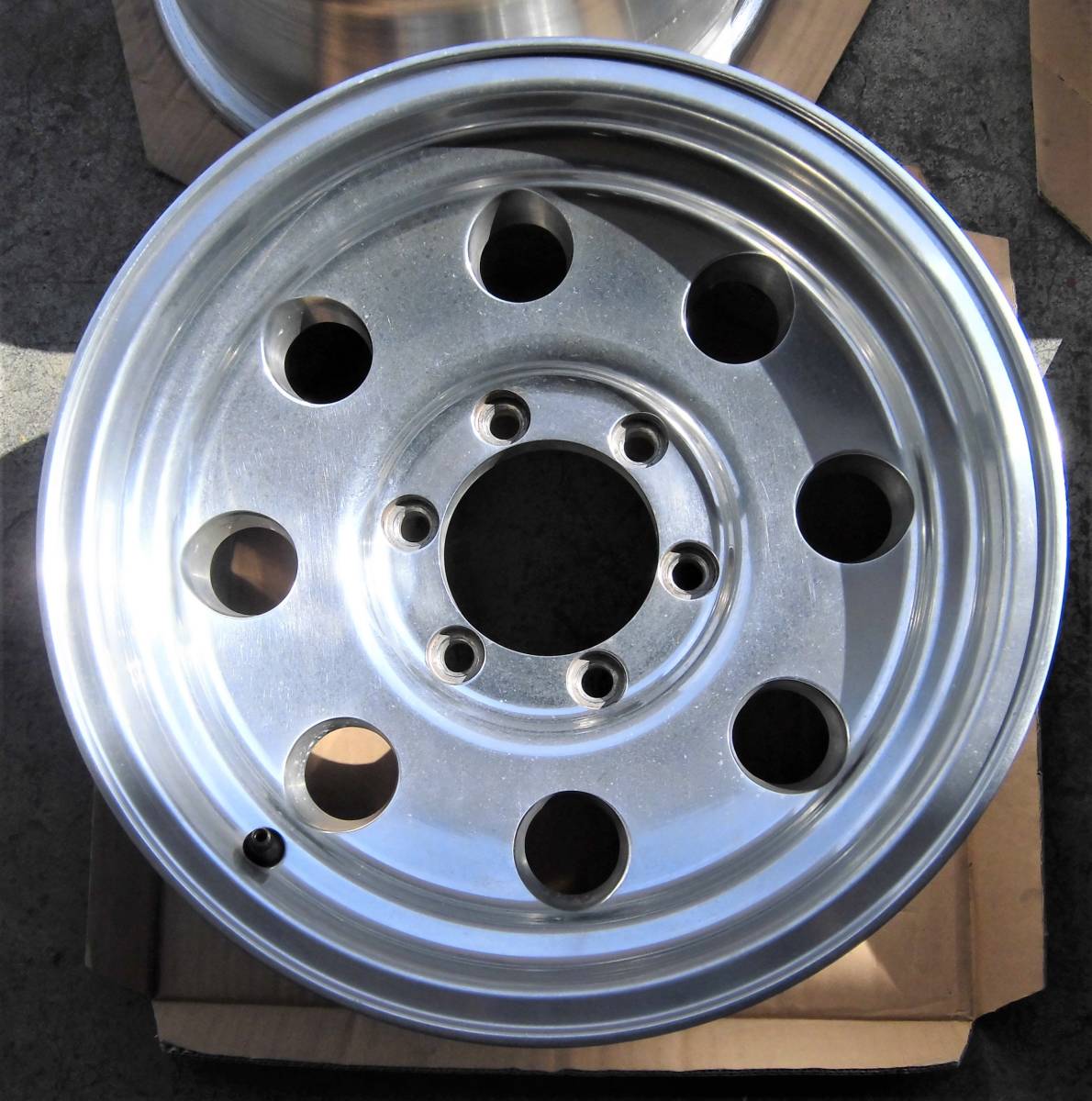 4WD用 アルミホイール 中古品 4枚/4本 8J-16 139.7 6H +0 ポリッシュ 