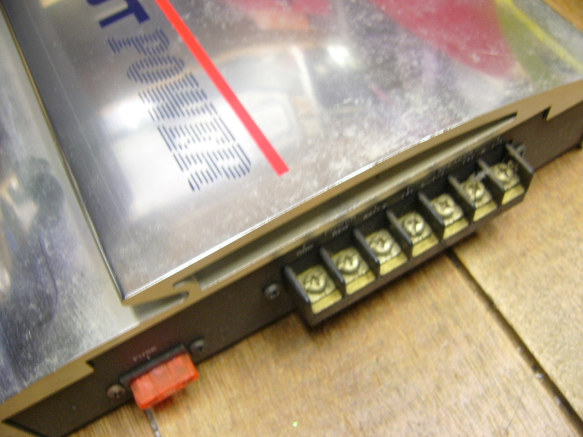 MGT POWER PWT600S 600W 動作確認済み パワーアンプ オーディオアンプ 