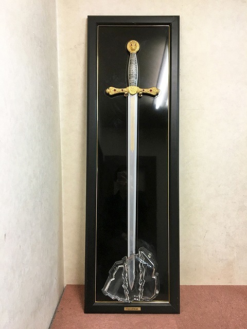 THD77804相 模造刀 洋刀 ExcaliBur/エクスカリバー 壁掛け 柄レリーフ 