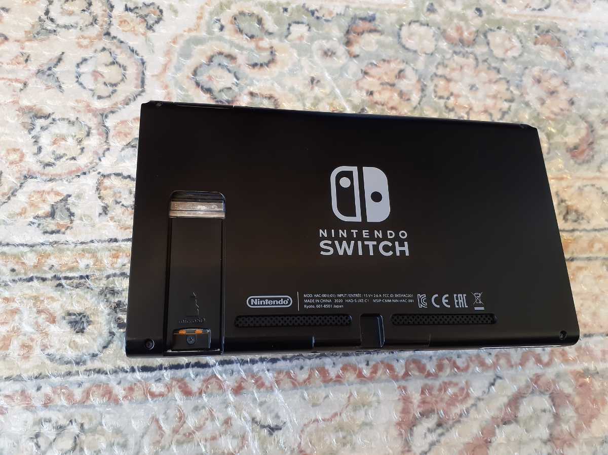 ジャンク】 新型 Nintendo Switch本体のみ 2020年産 動作未確認 送料