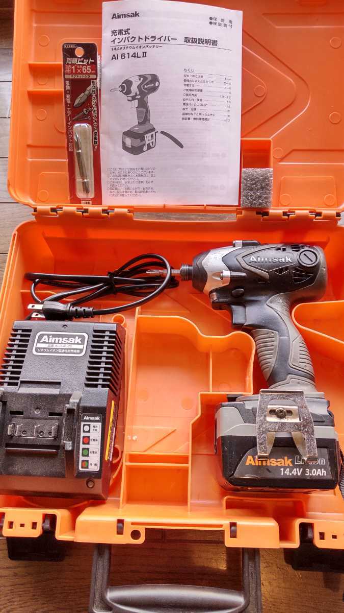 中古 14.4v aimsak インパクトドライバー と バッテリー1個 充電器