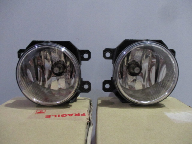 き ムーヴ カスタム LA100S 110S 後期 フォグ ランプ 左右 KOITO 114