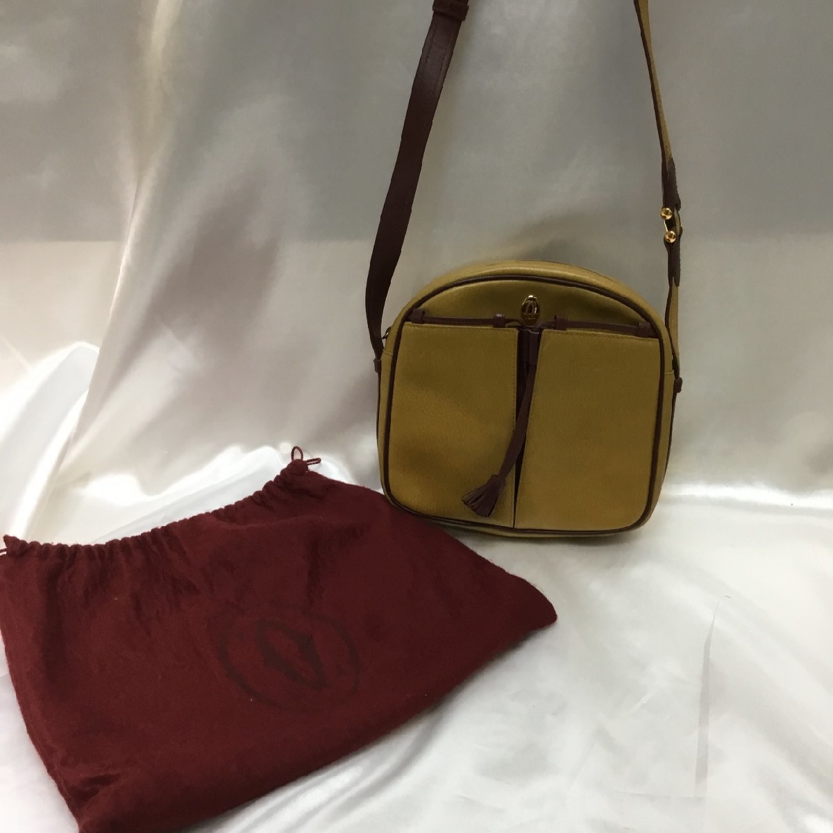 美品✨カルティエ トリニティ マストライン ゴールド金具 本革 ショルダーバッグ 中古品/良品/CH】Cartier カルティエ マストライン トリニティ レザー