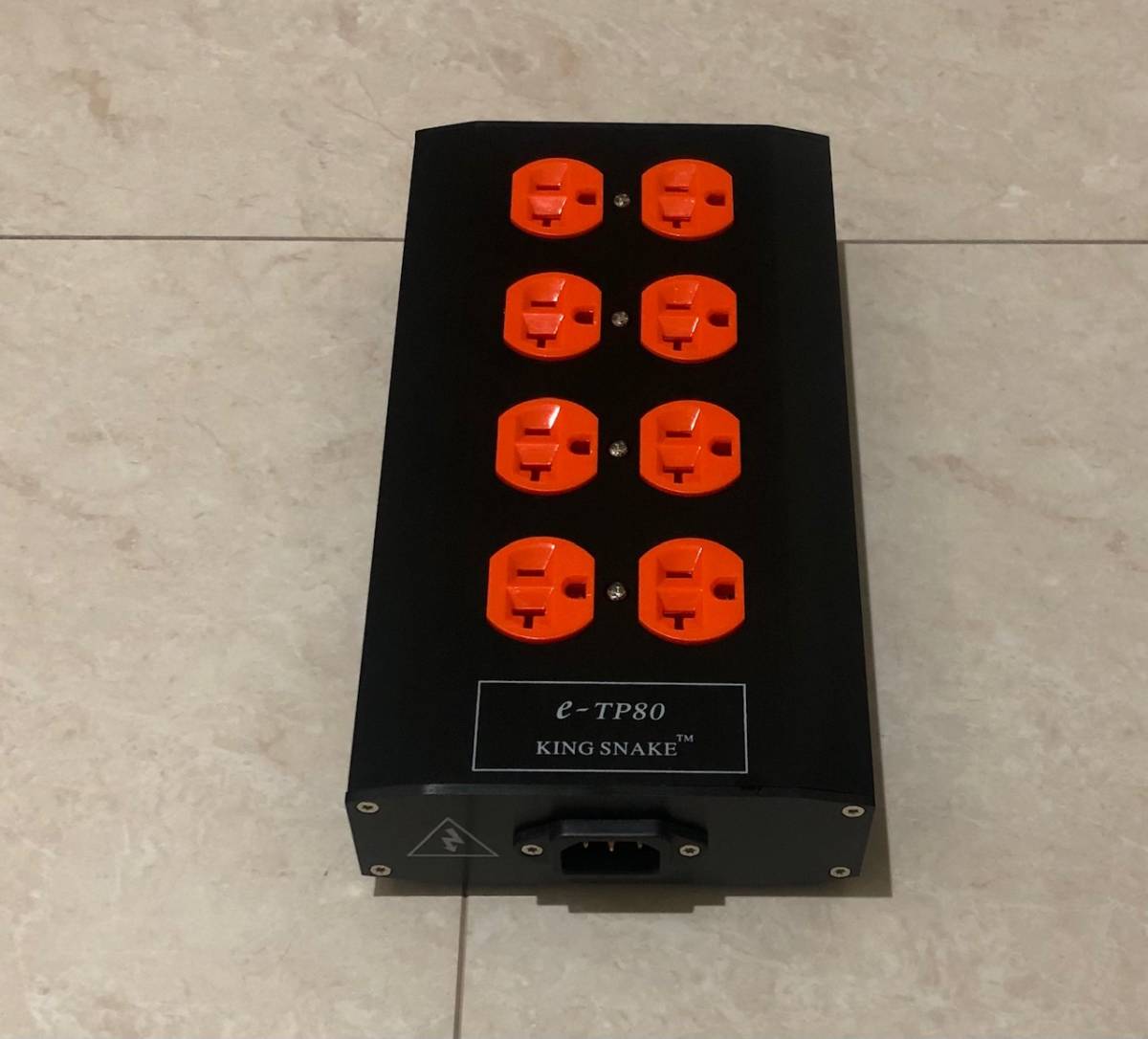 KS e-TP８０ 高圧アルミニウム 8口 オーディオ用電源タップblo KS e-TP８０ 高圧アルミニウム オーディオ用電源 bla中古品 オーディオ