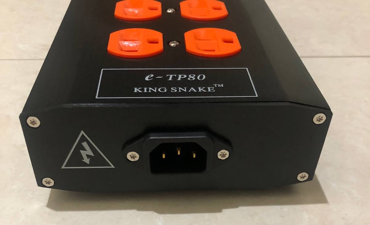 KS e-TP８０ 高圧アルミニウム 8口 オーディオ用電源タップblo KS e-TP８０ 高圧アルミニウム オーディオ用電源 bla中古品 オーディオ