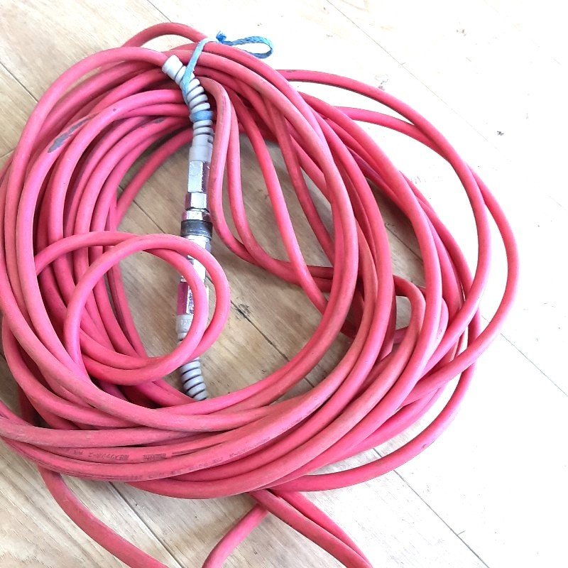 おすすめ 20m★マキタ 高圧スリックホース 内径6.0mm 外径10mm A-46280 送料3割負担！ makita マキタ makita A-46296 内径6mm×外径10mm 電動工具・エア工具 マキタ未開封