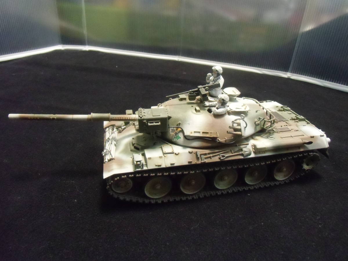 完成品 タミヤ 1/35 陸上自衛隊 74式戦車 冬季迷彩 95－0588 北