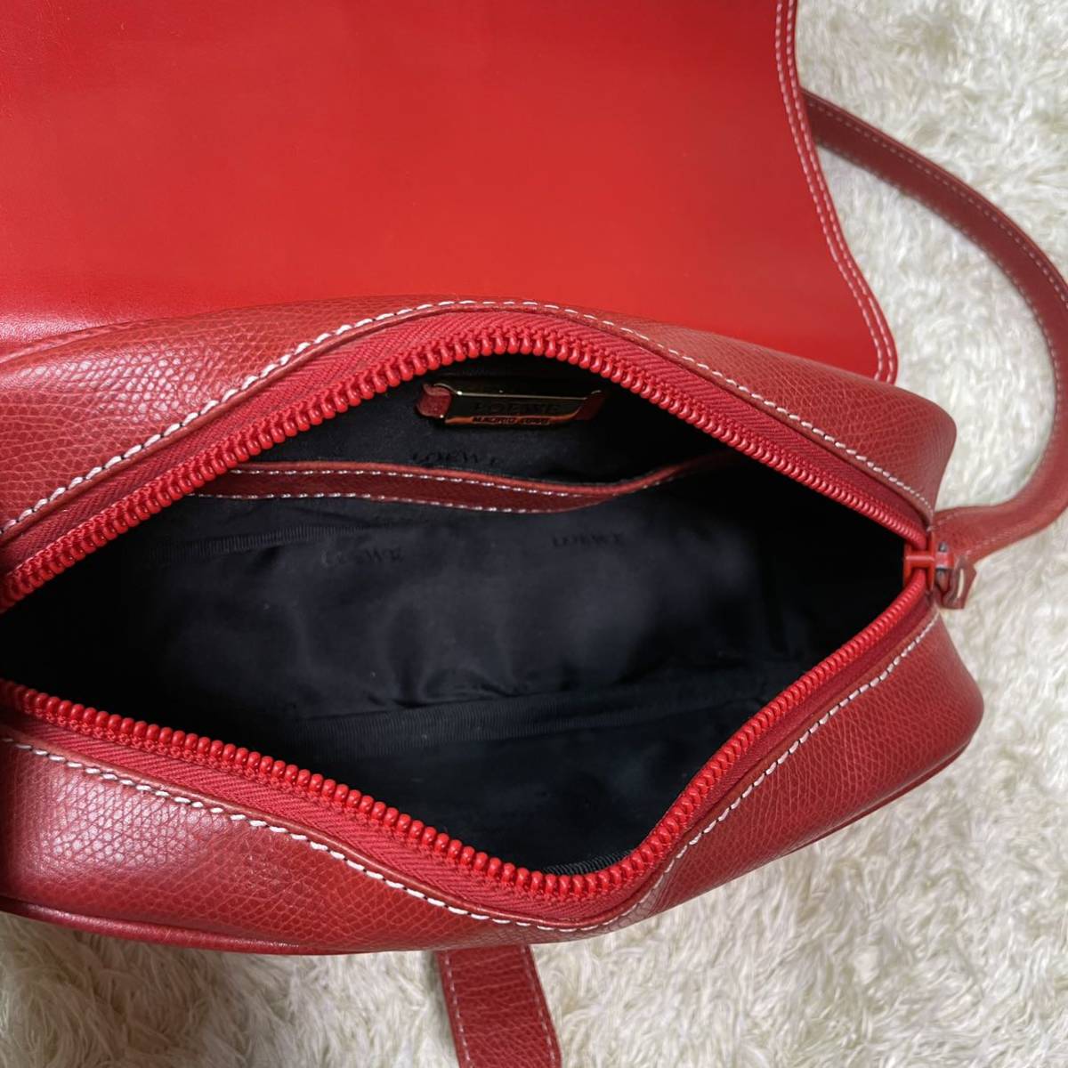 希少 筒型 ロエベ ショルダーバッグ 『憧れのシルエット』 LOEWE 金具 