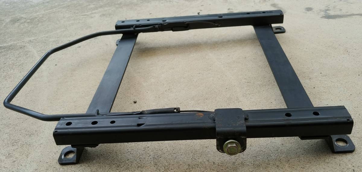 スイフト 運転席用 シートレール　ジュラン JURAN ZC32S ZC72S スイスポ レカロ 【手渡し希望】_2