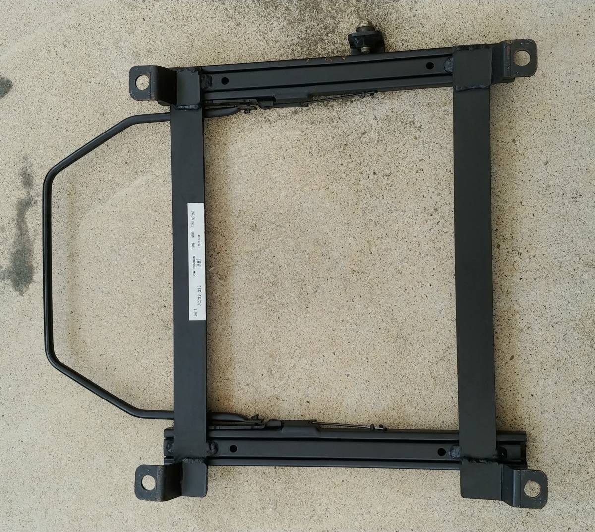 スイフト 運転席用 シートレール　ジュラン JURAN ZC32S ZC72S スイスポ レカロ 【手渡し希望】_3