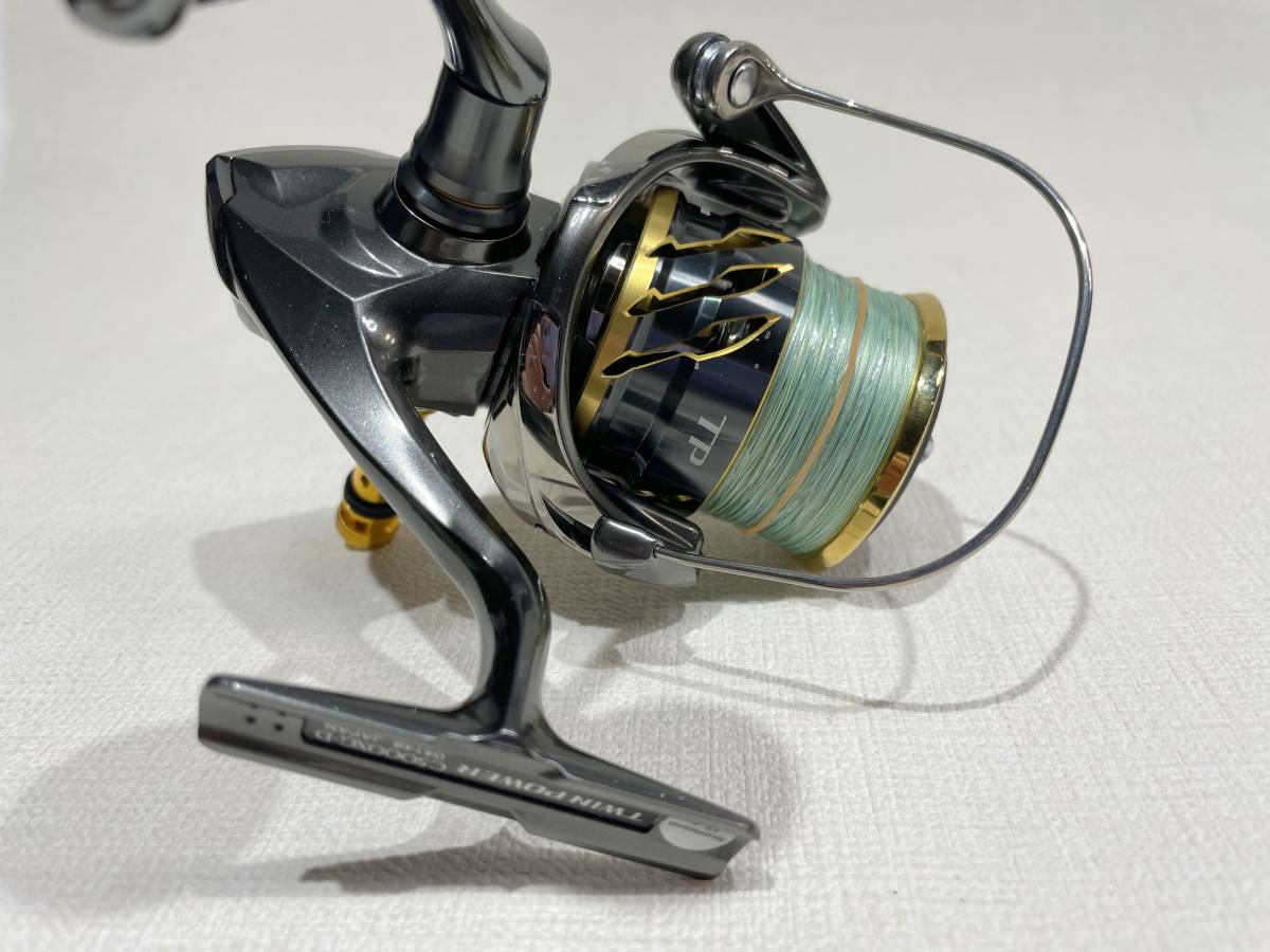 美品 シマノ 20 ツインパワー C5000XG スピニングリール SHIMANO TWIN