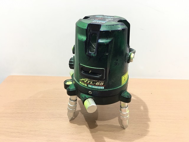 ATL-65 ムラテック 高輝光レーザー墨出し器 レーザー墨出機 ⭐︎ムラテックKDS 販売売り 【送料無料！】KDS ムラテック 高輝光レーザー墨出し器 「ATL-65」 SUPER RAY 防塵 防滴 IP54 墨出器 割れあり KDS LAV-3 中古現状品