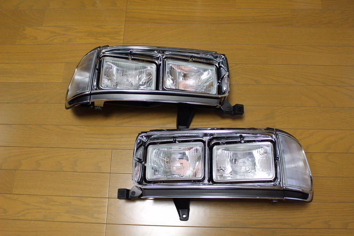 希少 ランクル80 トヨタ純正 角目 輸出用ヘッドライト 角目4灯 