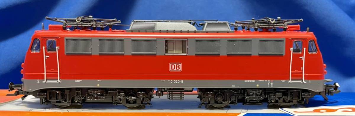 ROCO HO #63700 DBAG ドイツ鉄道 BR110型電気機関車 車両番号320-9