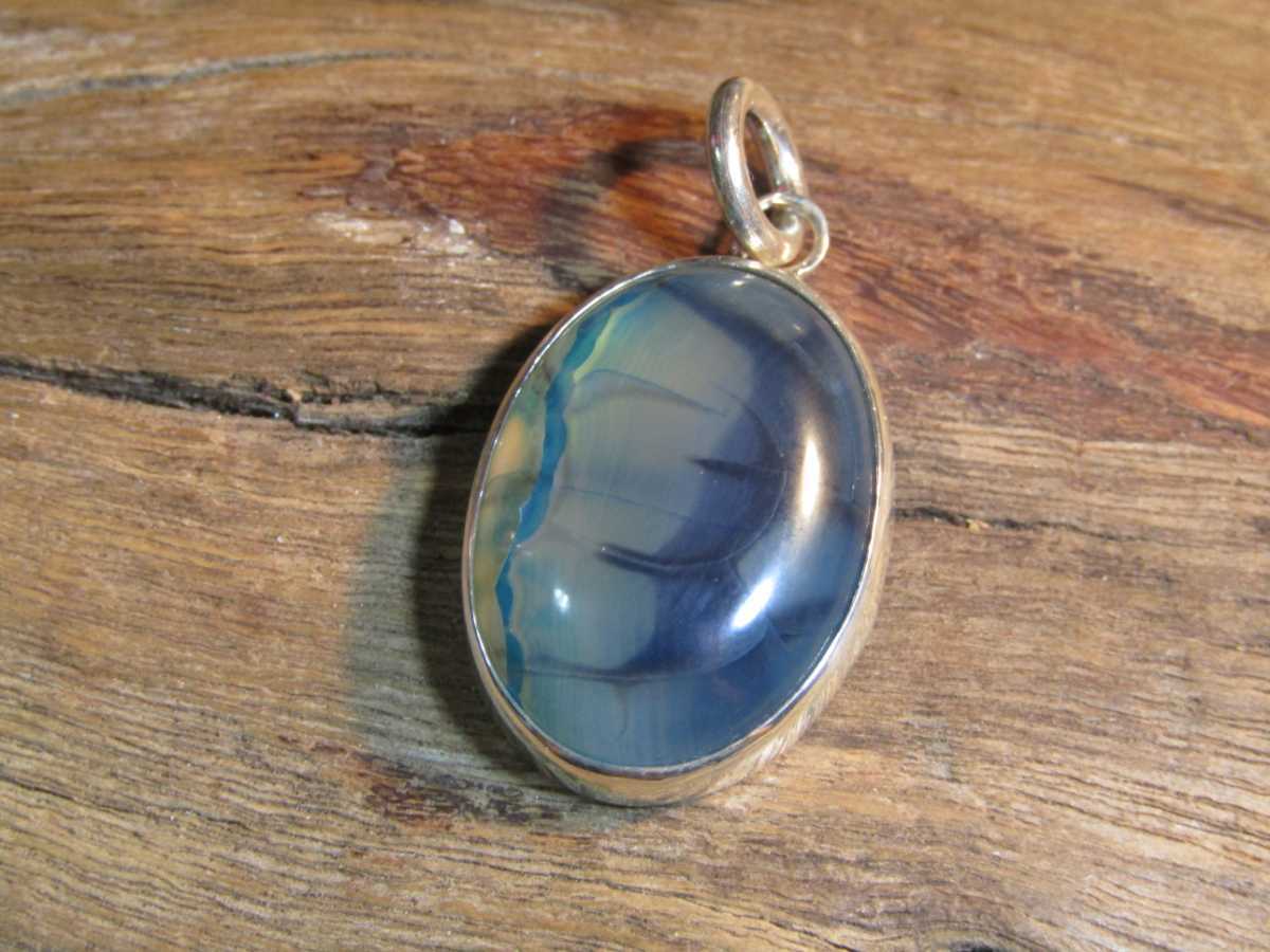 8月誕生石　巨大ドラゴンアゲートペンダントトップ　瑪瑙　天然石　シルバー950