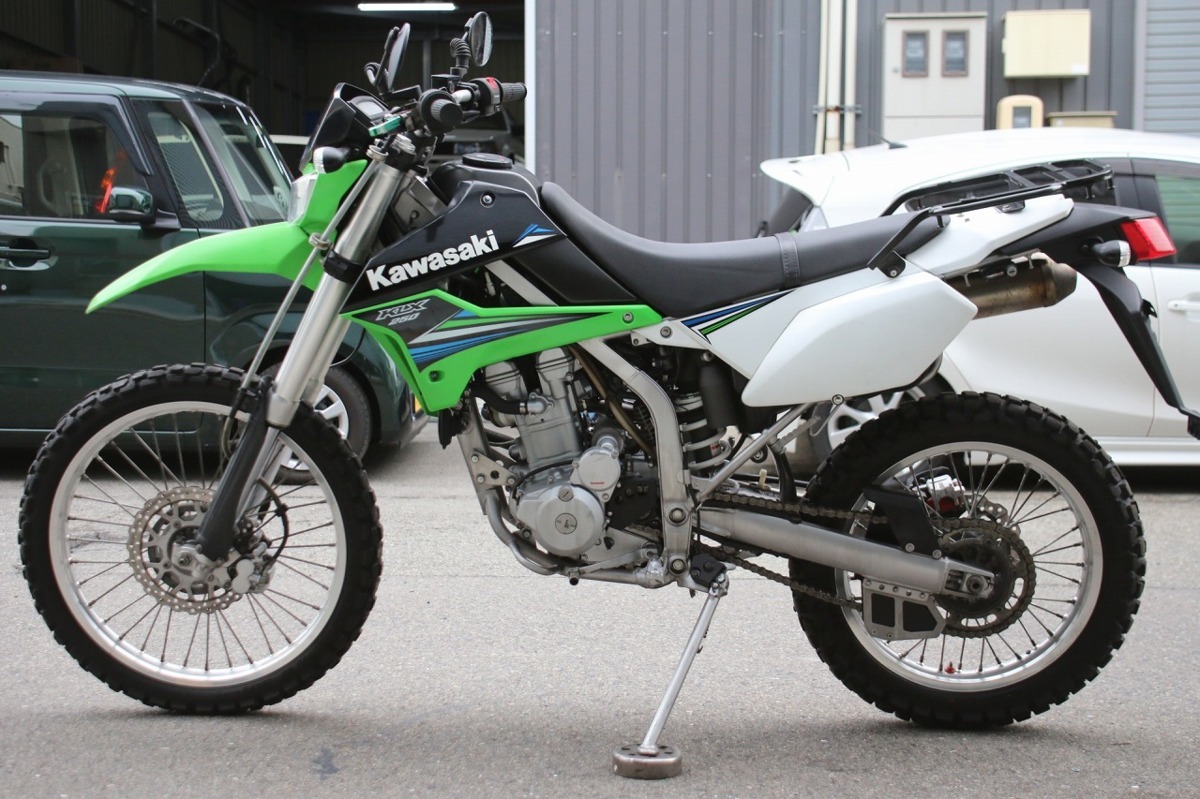 KLX250 インジェクション FI/ライムグリーン/高年式2014年モデル 