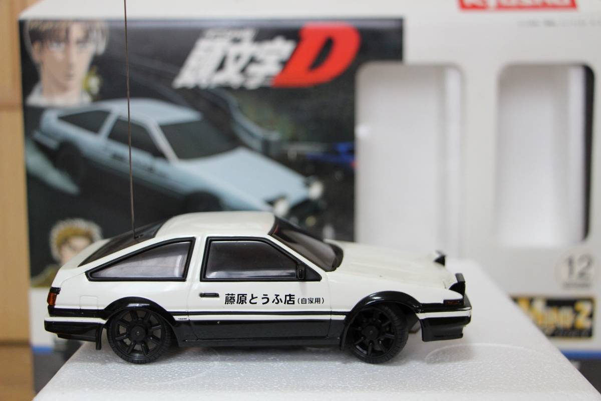 京商ミニッツレーサー 頭文字D AE86 TRUENO 藤原拓海 2001年当時物