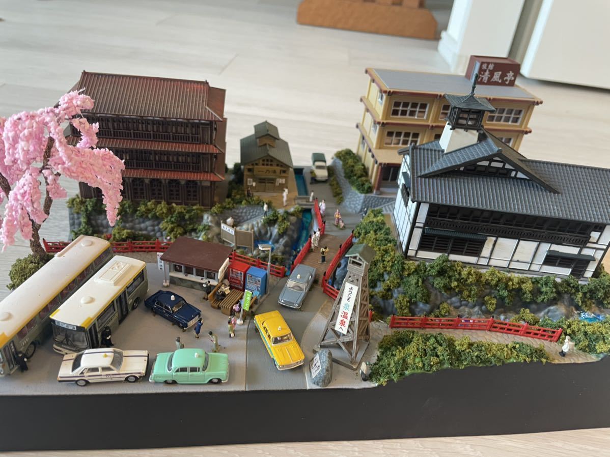 TOMYTEC建物コレ温泉街Set【①ベースA温泉宿A，B，C完全版.箱なし】【②ベースD湯治場，日帰温泉，土産物屋A，B，遊興施設】【③電飾キットA，B】 建物コレクション | TOMYTEC建物コレ温泉街Set①ベースA温泉宿A，B，C完全版.箱なし B C 4点セット