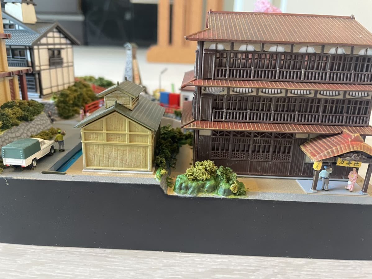 TOMYTEC建物コレ温泉街Set【①ベースA温泉宿A，B，C完全版.箱なし】【②ベースD湯治場，日帰温泉，土産物屋A，B，遊興施設】【③電飾キットA，B】 建物コレクション | TOMYTEC建物コレ温泉街Set①ベースA温泉宿A，B，C完全版.箱なし B C 4点セット