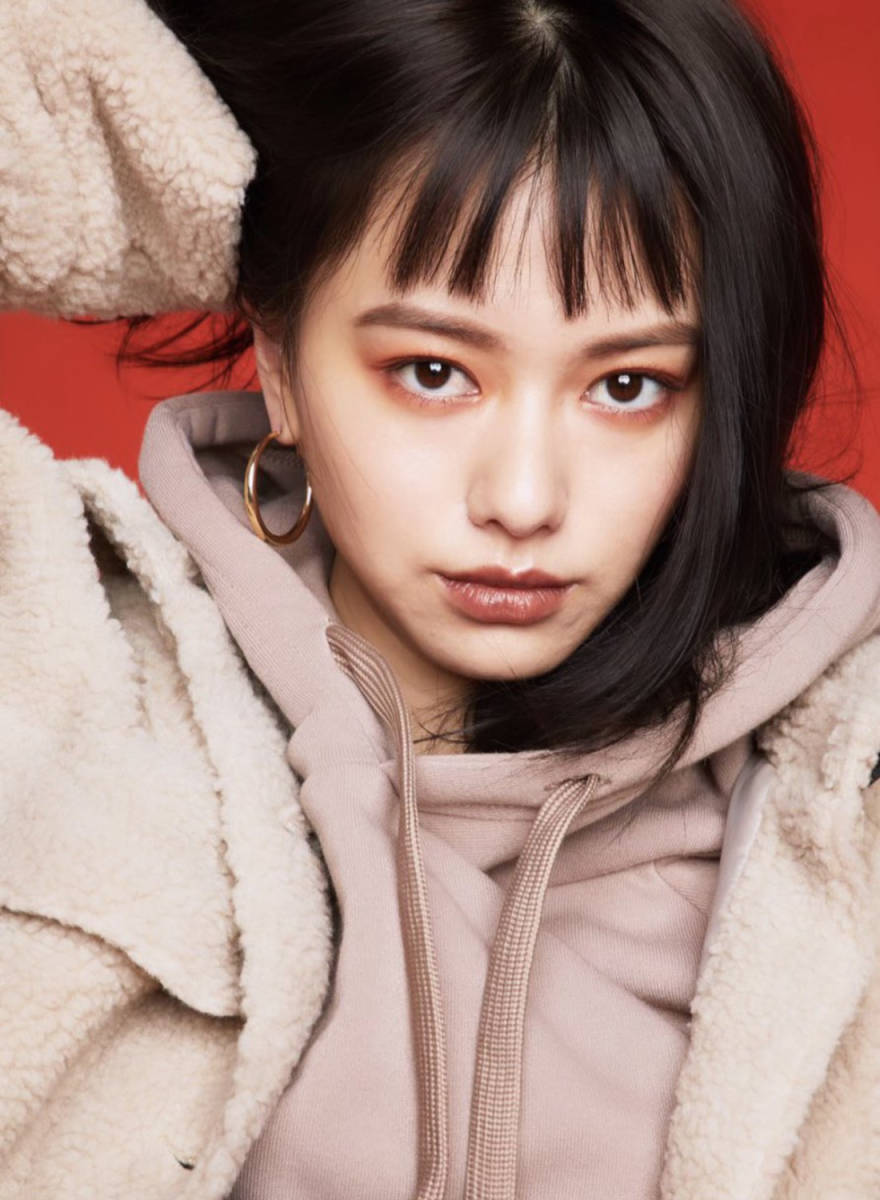 山本舞香 L判 写真 50枚 写真 売買されたオークション情報 Yahooの商品情報をアーカイブ公開 オークファン Aucfan Com