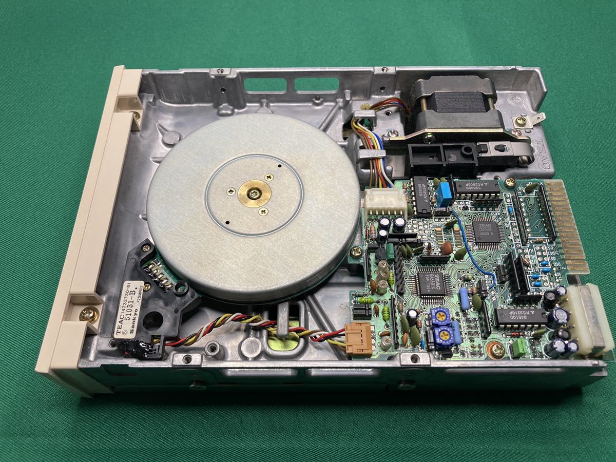 TEAC 5インチ フロッピーディスクドライブ FD-55GFV-40-U ジャンク品 送料0円