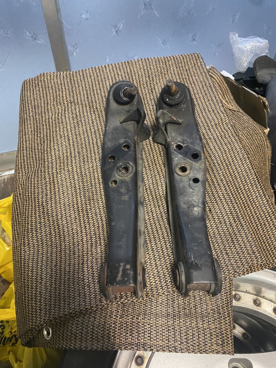 日産 シルビア S14？純正フロントロアアーム左右S13 S14 S15 日産 S14
