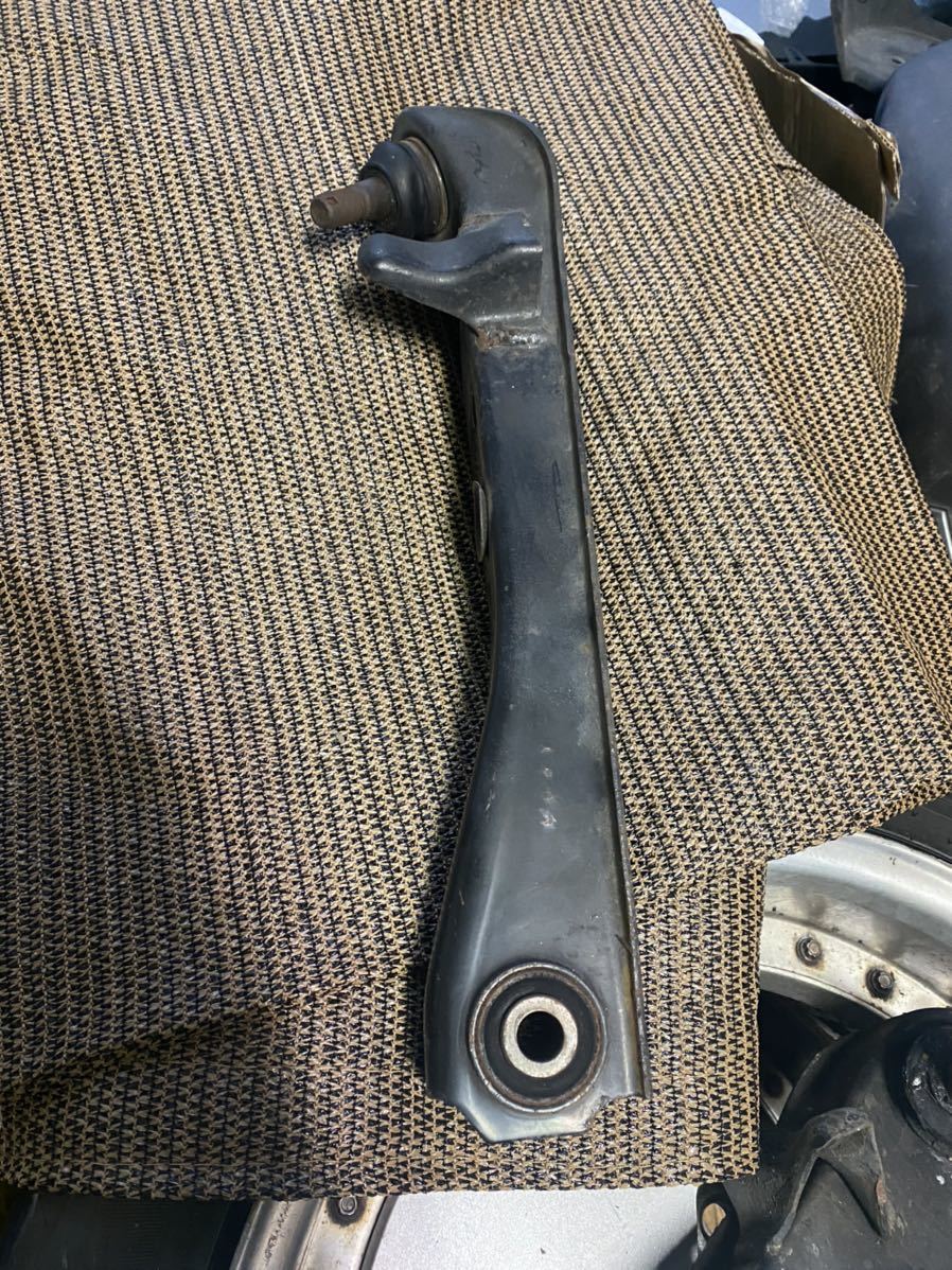 日産 シルビア S14？純正フロントロアアーム左右S13 S14 S15 日産 S14