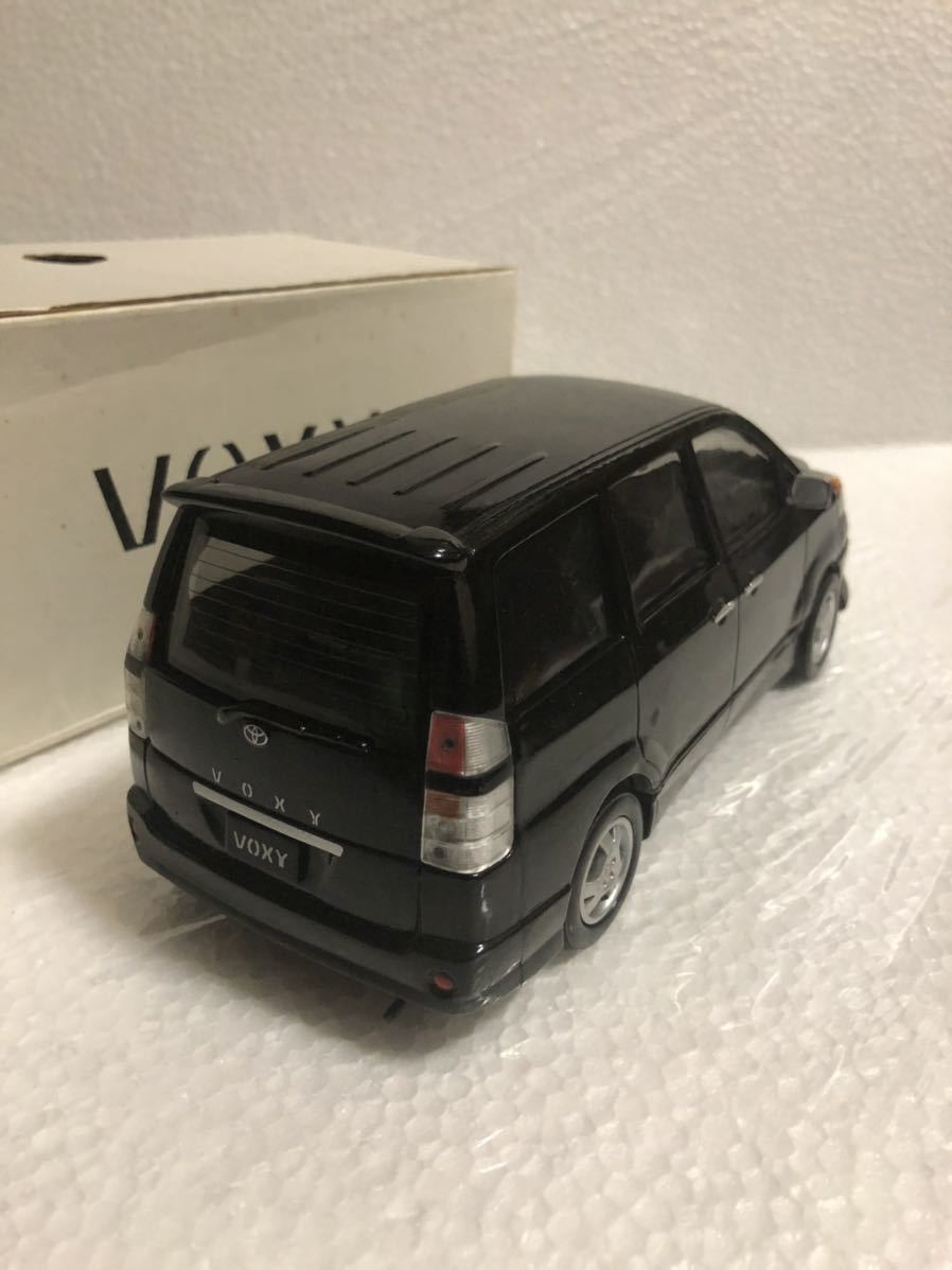 トヨタ VOXY 1⁄24 旧型ヴォクシーVOXY後期 TOYOTA .: 1/24 トヨタ 旧型