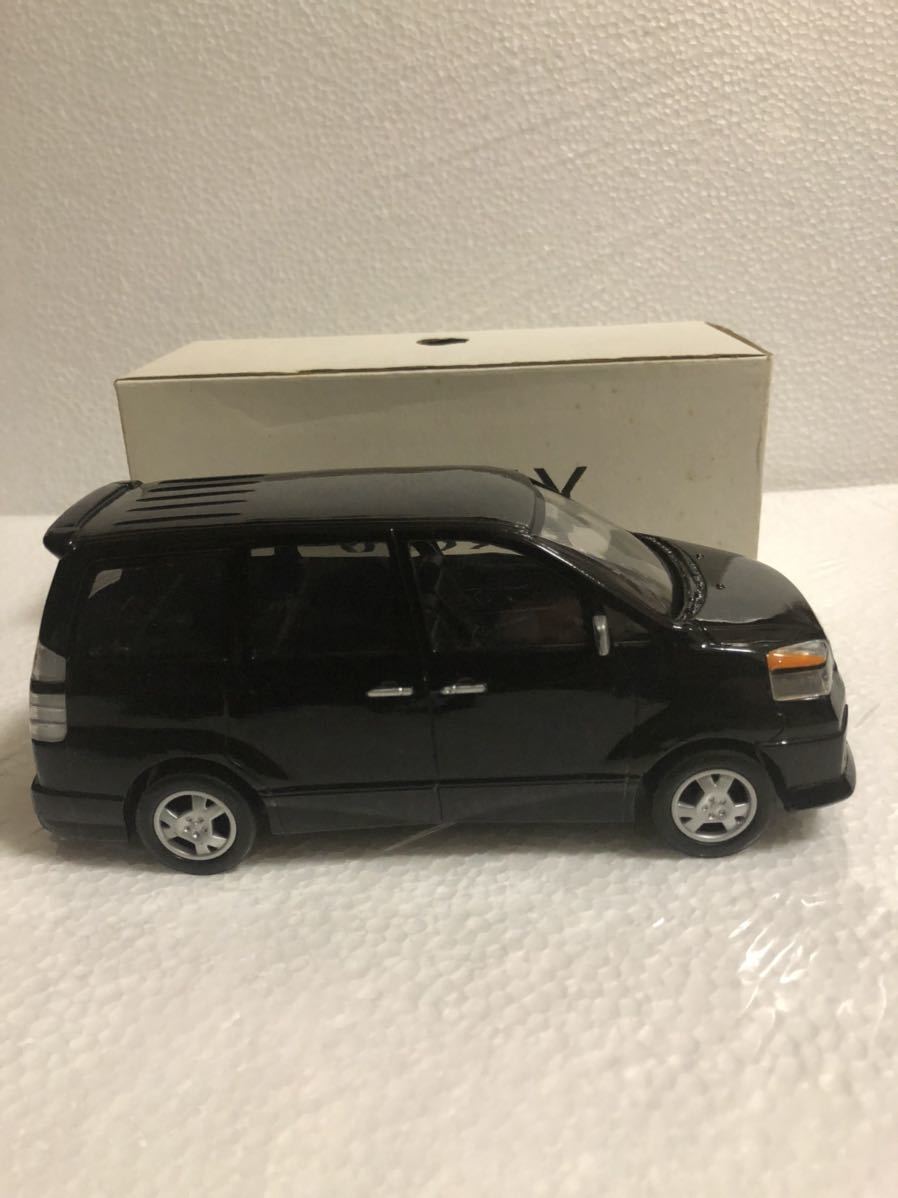 トヨタ VOXY 1⁄24 旧型ヴォクシーVOXY後期 TOYOTA .: 1/24 トヨタ 旧型