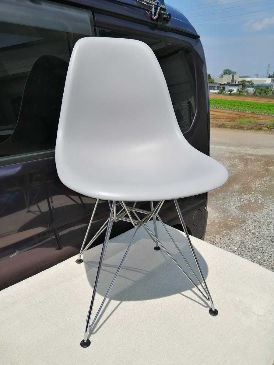本物保証，定番人気 ハーマンミラー/イームズeamesvitra Herman Miller プラスチックチェアアイアンフレームグレー(イームズ)｜売買されたオークション情報、yahooの商品情報をアーカイブ公開 - オークファン イームズ