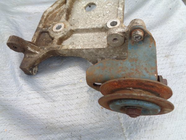 L型エンジン ハコスカ 日産 コンプレッサーブラケット プーリー 
